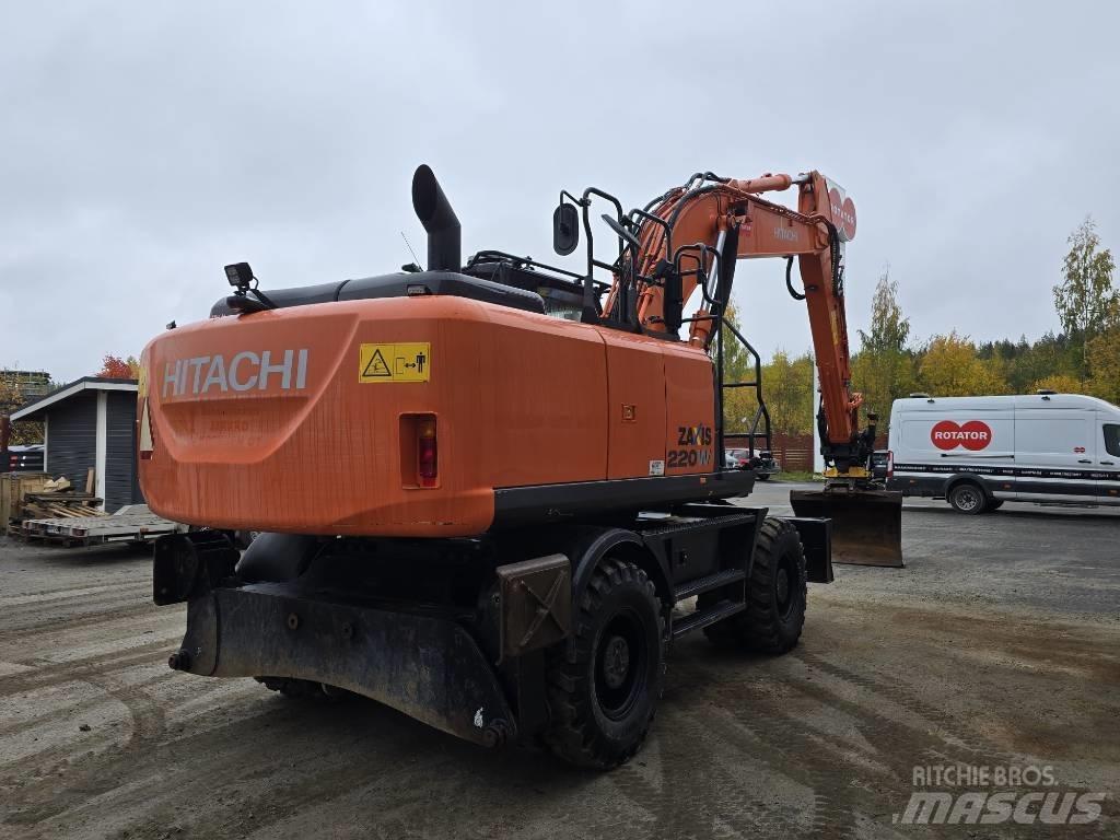 Hitachi ZX 220W-5 Ekskavatori uz riteņiem