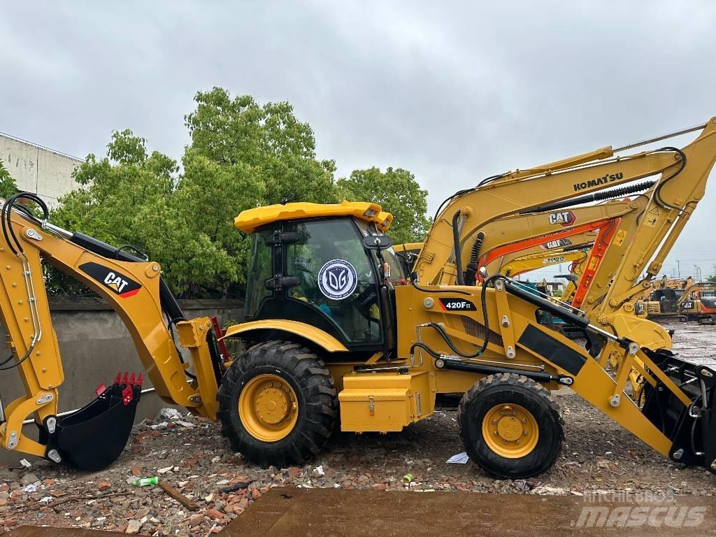 CAT 420 F Ekskavatori-iekrāvēji