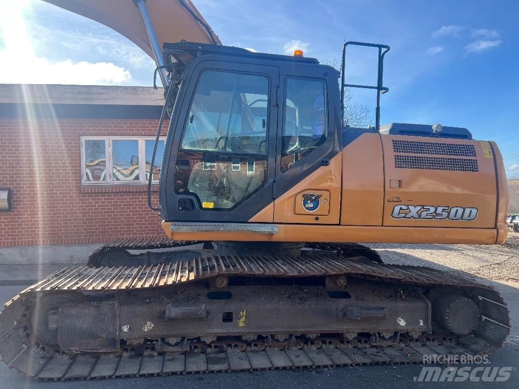CASE CX 250 D Kāpurķēžu ekskavatori
