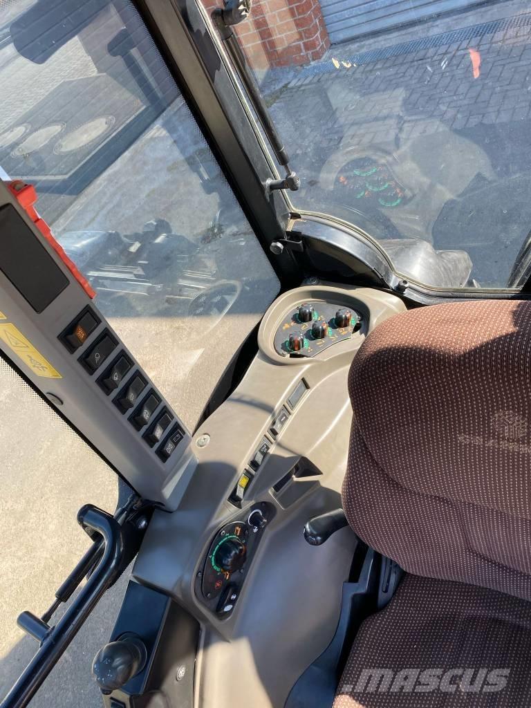 Case IH Quantum 95 V Traktori