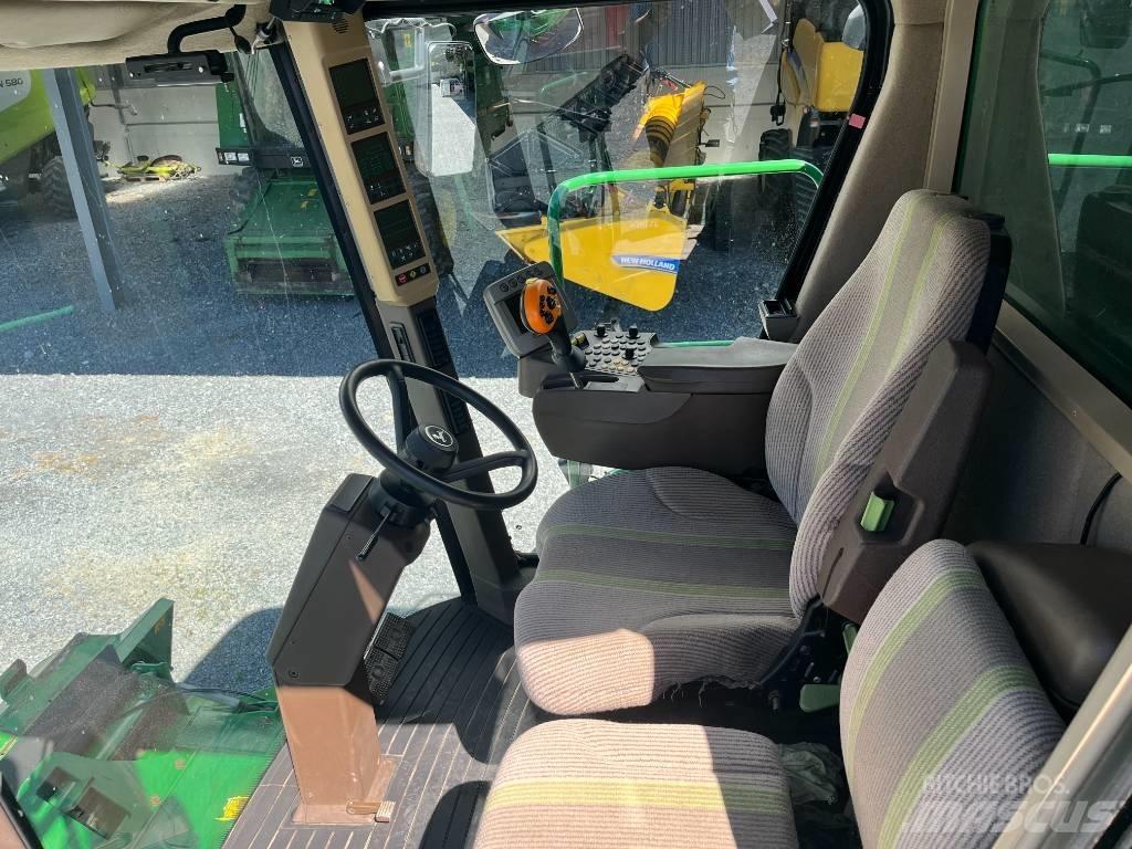New Holland CX 6090 Ražas novākšanas kombaini