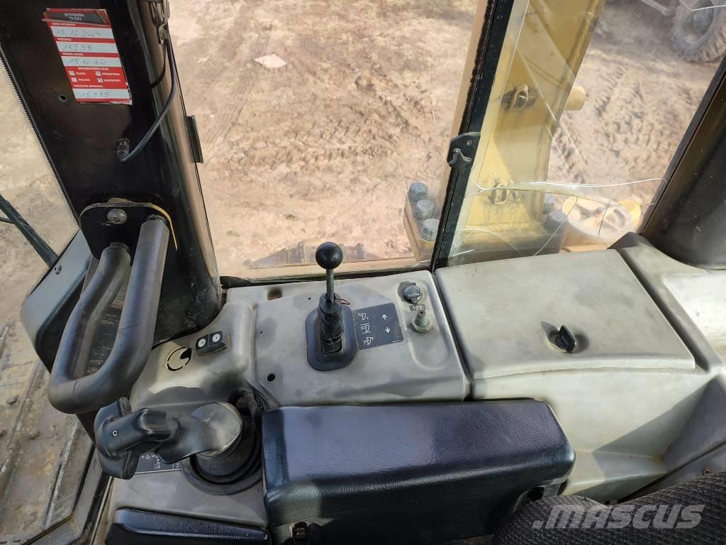 CAT D 6 N LGP Kāpurķēžu buldozeri