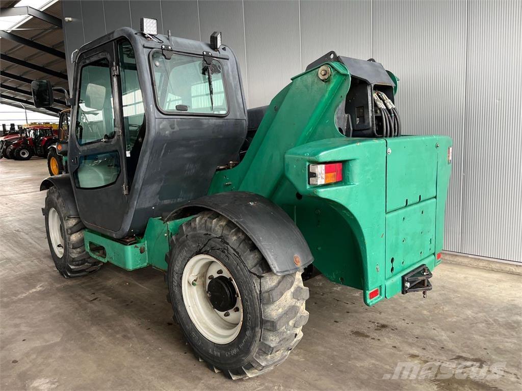 Bobcat T3071 Lauksaimniecības pacēlāji
