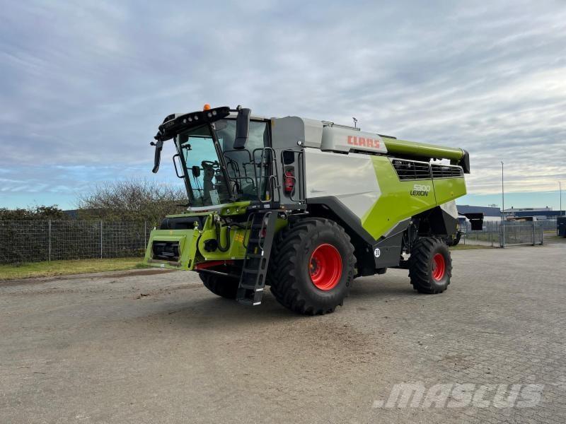 CLAAS LEXION 5300 Ražas novākšanas kombaini