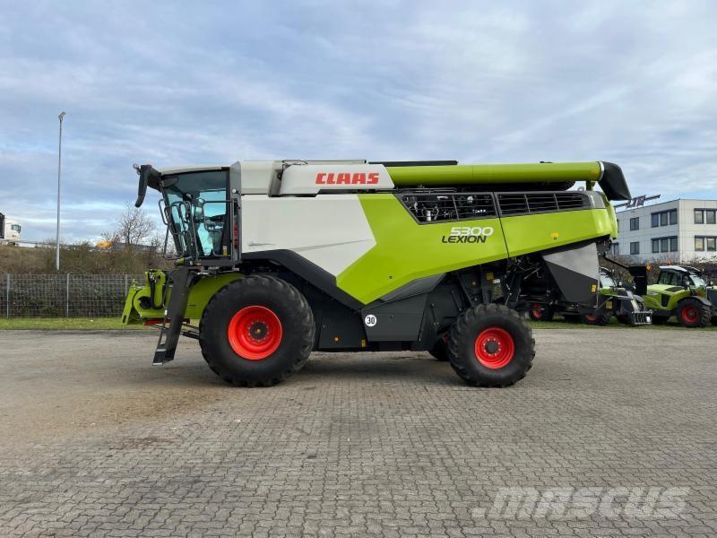CLAAS LEXION 5300 Ražas novākšanas kombaini