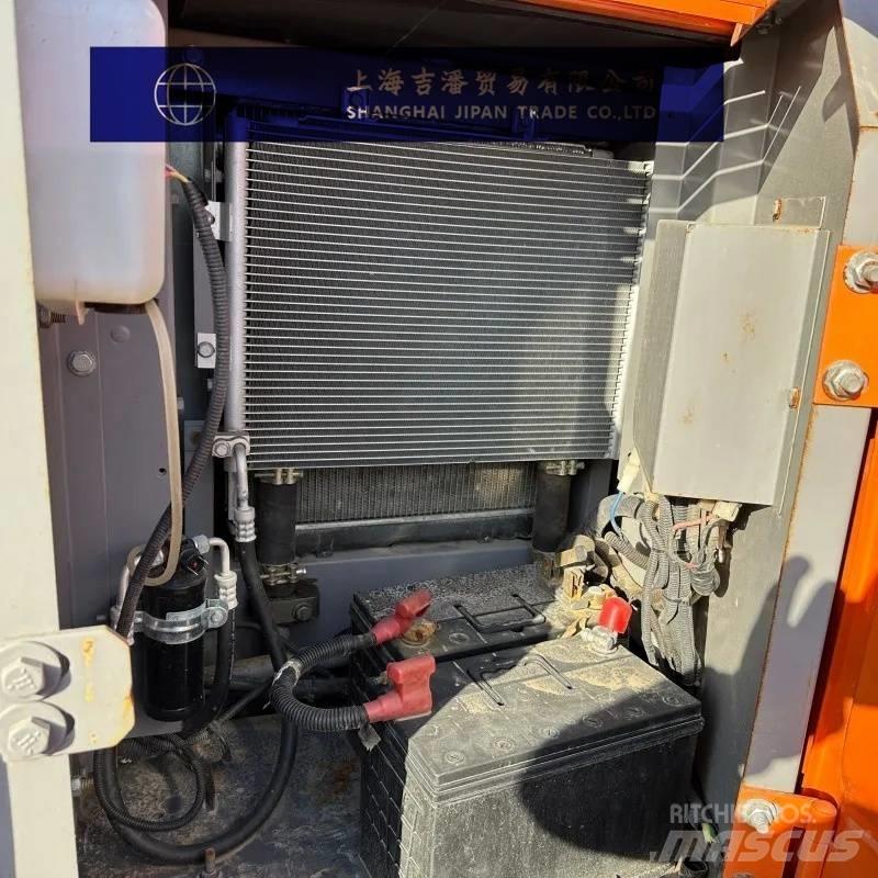 Hitachi ZX 70 Kāpurķēžu ekskavatori