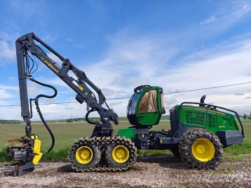 John Deere 1270 G Harvesteri