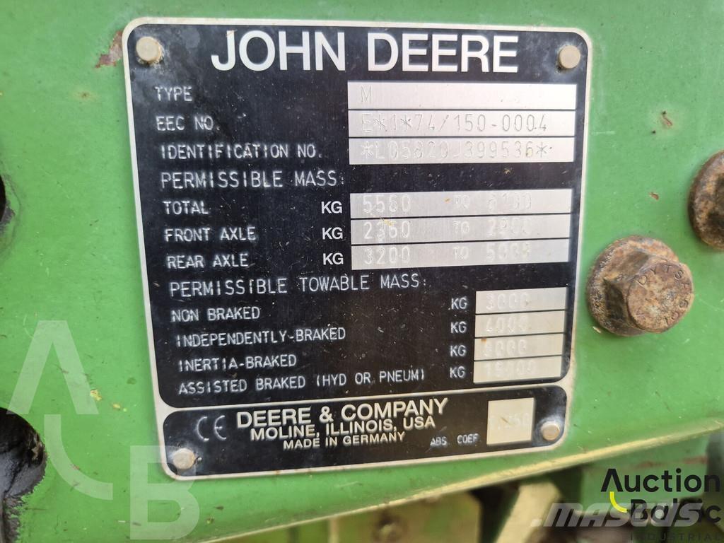 John Deere 5820 Traktori
