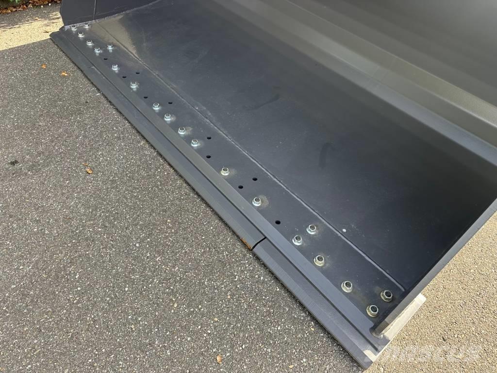 Volvo L90H bucket Kausi