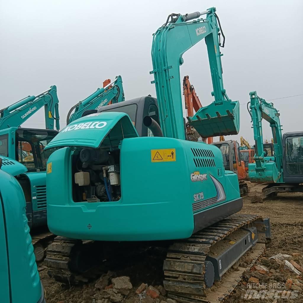 Kobelco SK75-8 Vidēja lieluma ekskavatori 7 t - 12 t