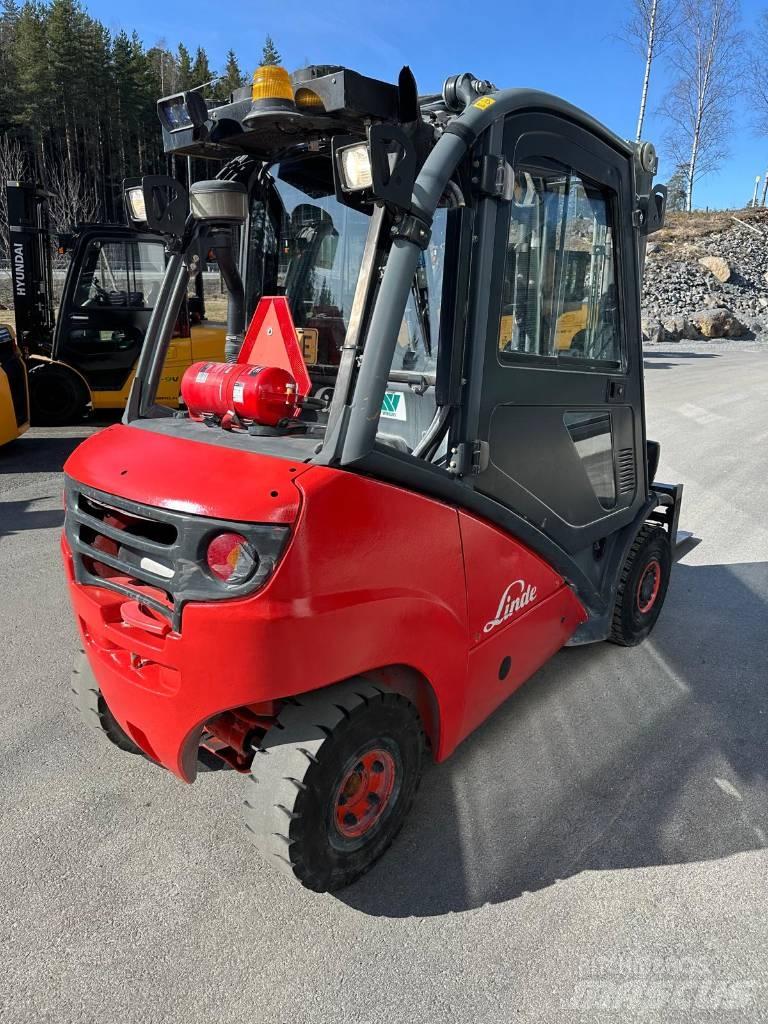 Linde H 25 D Tehnika ar dīzeļa dzinēju