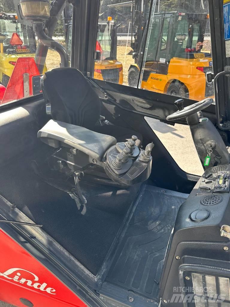 Linde H 25 D Tehnika ar dīzeļa dzinēju