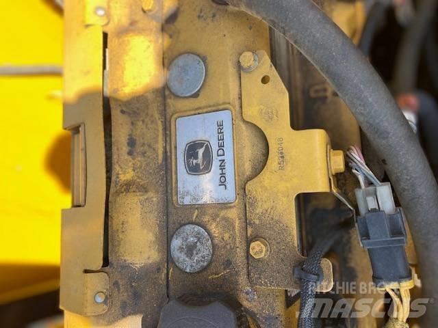 John Deere 210 GLC Kāpurķēžu ekskavatori
