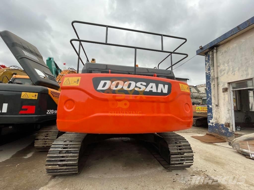 Doosan DX 300LCA Kāpurķēžu ekskavatori