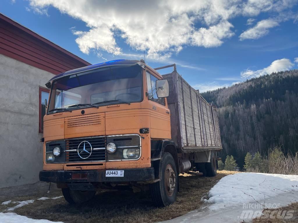 Mercedes-Benz LP1313 Dzīvnieku pārvadāšanas transports