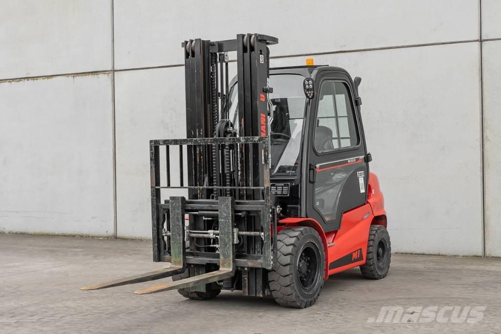 Manitou MI 35 D Tehnika ar dīzeļa dzinēju