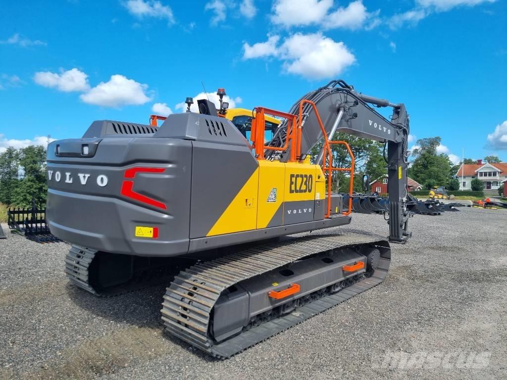 Volvo EC 230 FL Kāpurķēžu ekskavatori