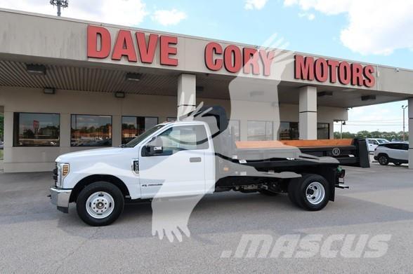 Ford F350 SD Pašizgāzējs