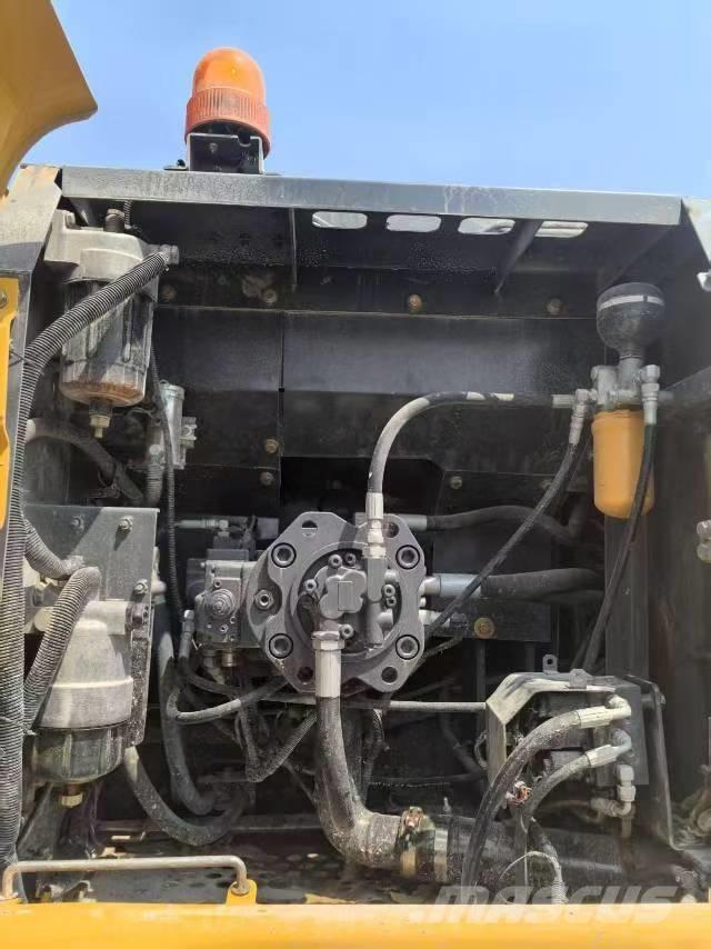 Sumitomo SH 200 Kāpurķēžu ekskavatori