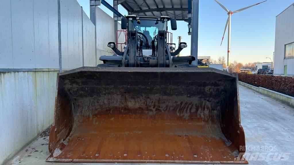 Hidromek HMK 640 WL Riteņu buldozeri