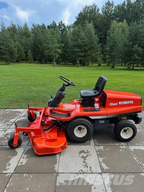 Kubota F 1900 Mauriņa traktors