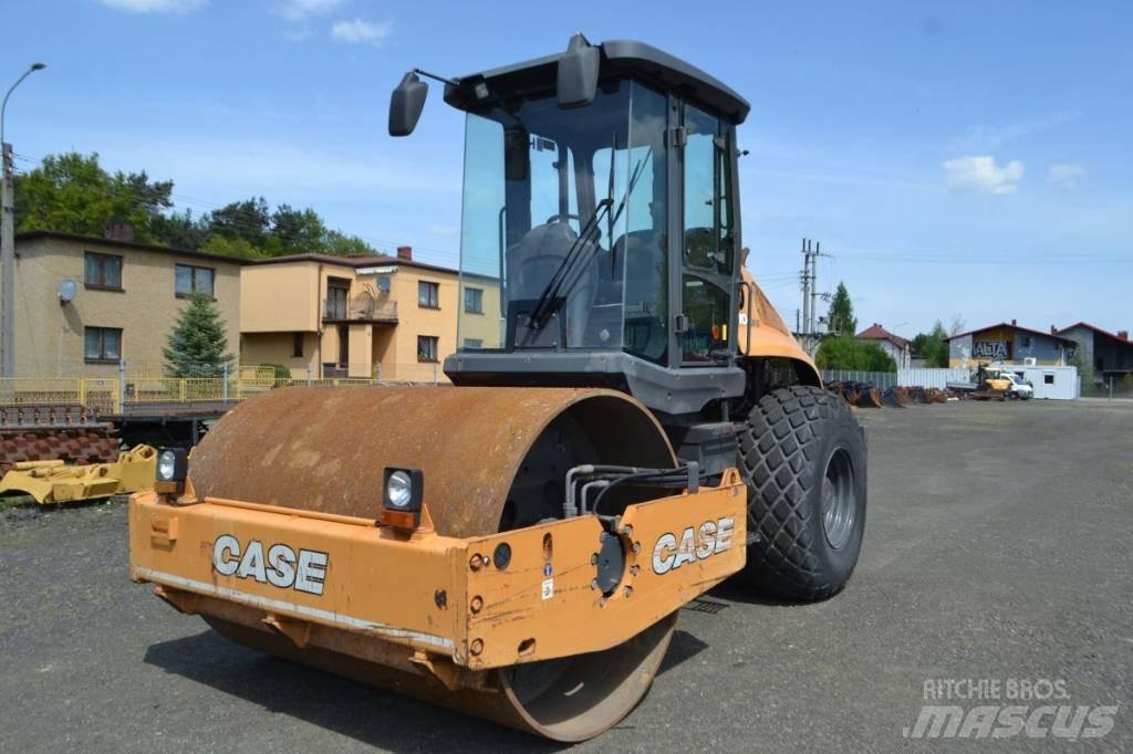 CASE 1110 EX-D Vienvalča grunts veltņi