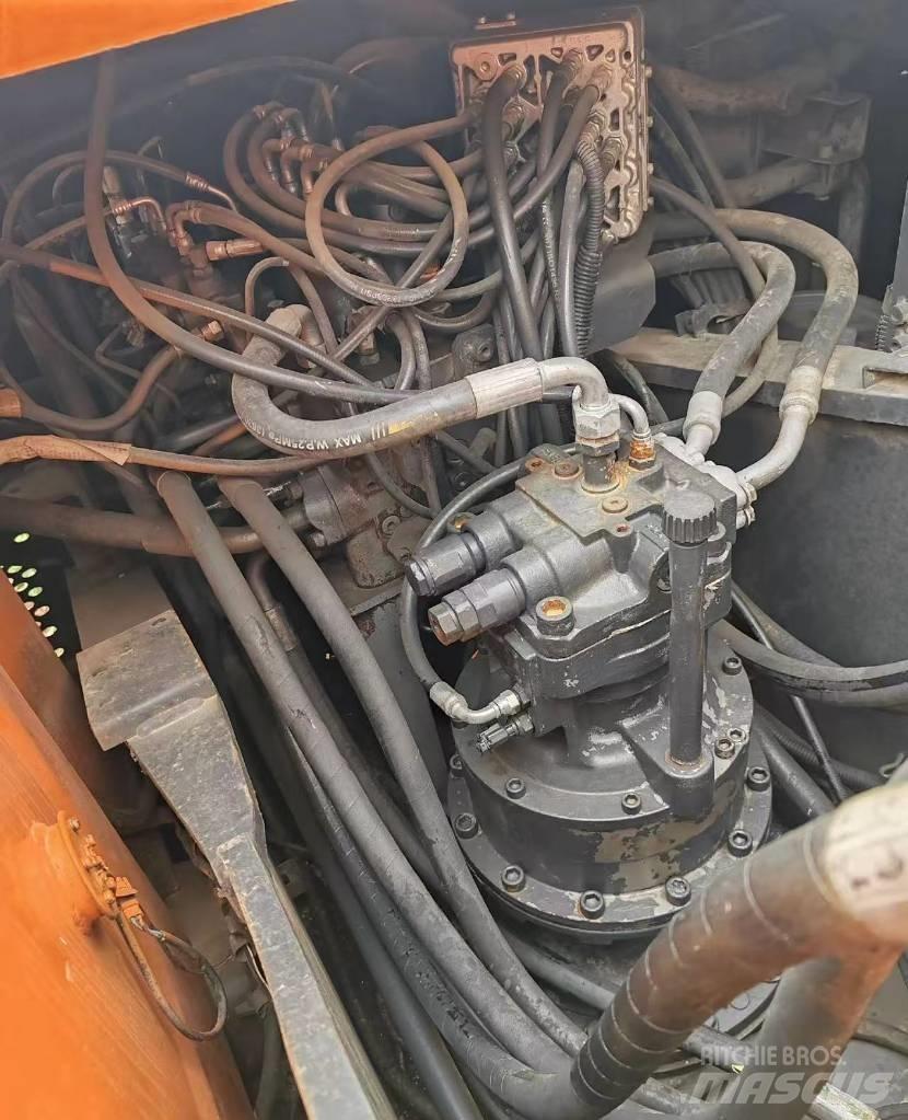 Hitachi Zaxis 200 LC Vidēja lieluma ekskavatori 7 t - 12 t