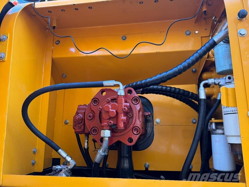 Hyundai HX220HD Vidēja lieluma ekskavatori 7 t - 12 t