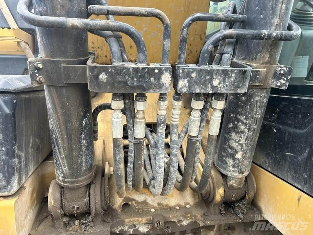 CAT 320EL Īpašie ekskavatori