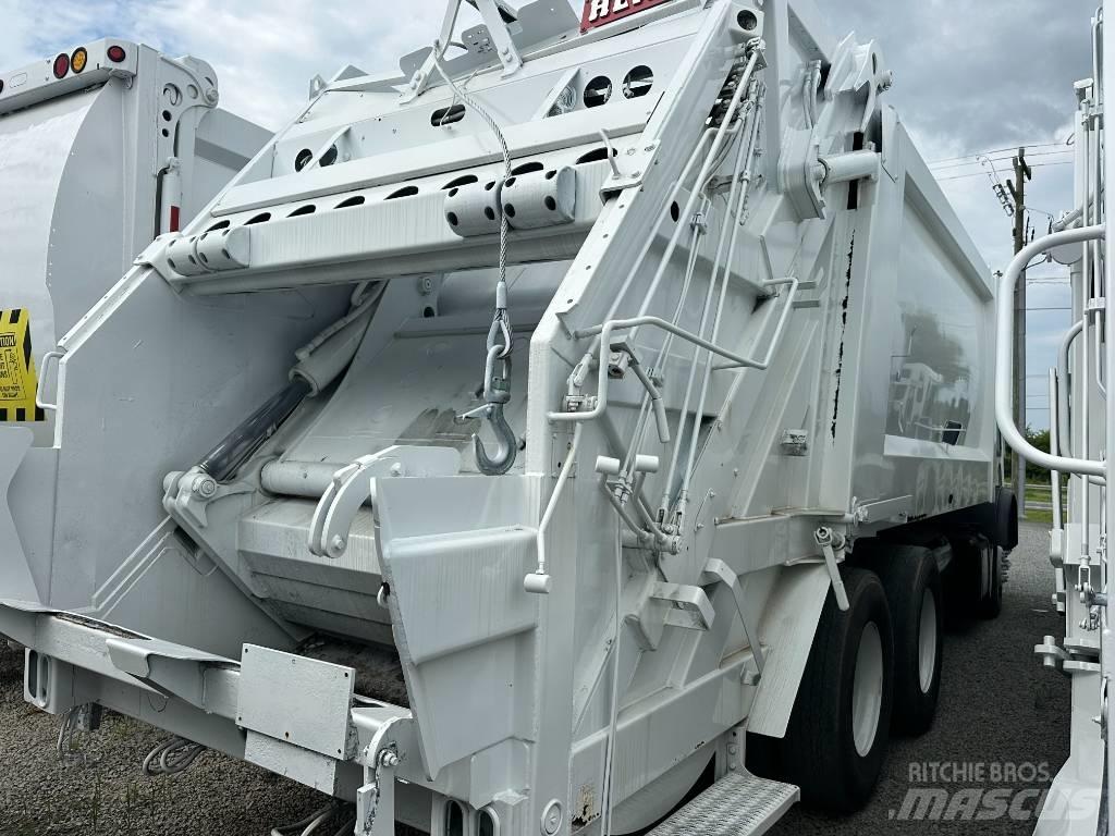 Mack MRU 633 Atkritumu izvešanas transports