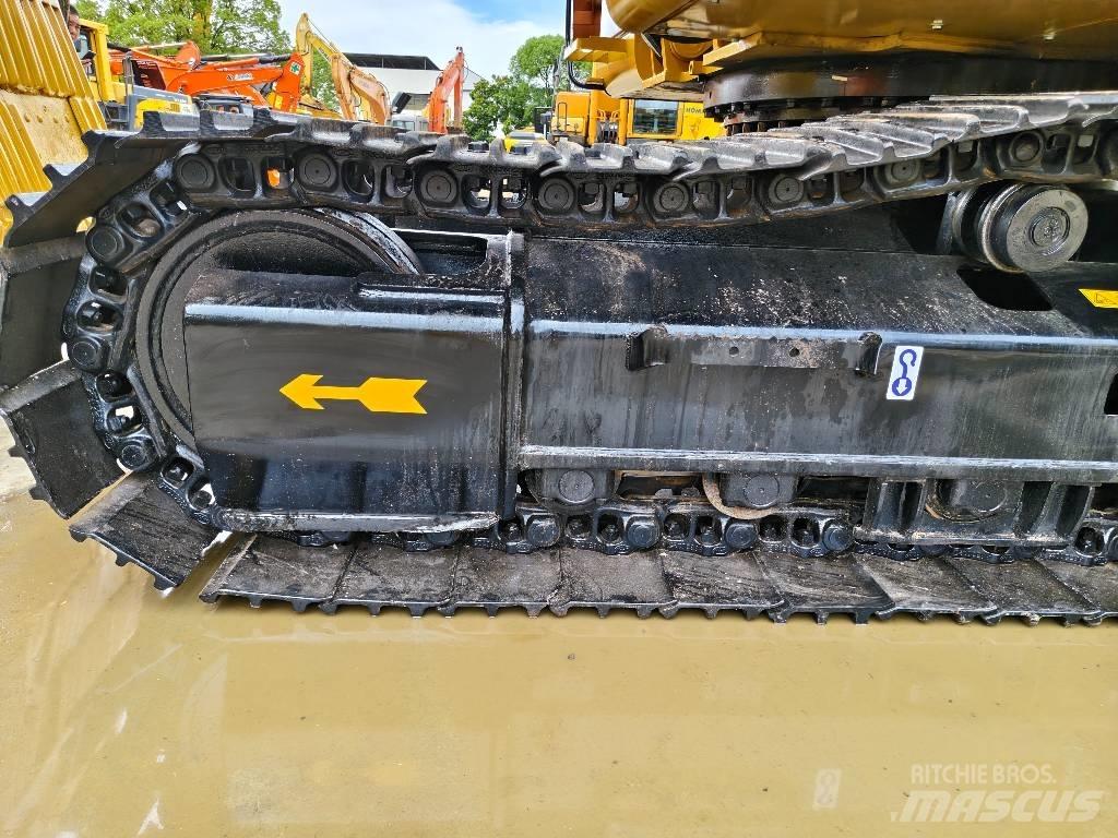 CAT 330 D2 L Kāpurķēžu ekskavatori
