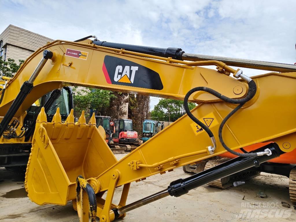 CAT 330 D2 L Kāpurķēžu ekskavatori