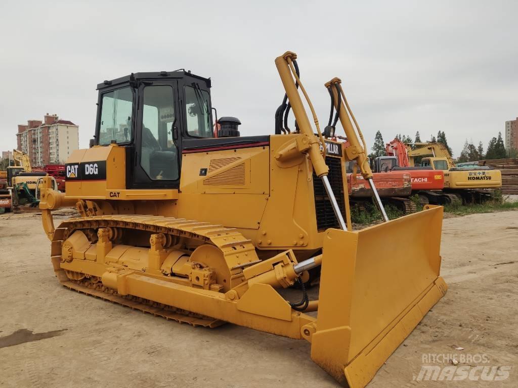CAT D 6 G Kāpurķēžu buldozeri