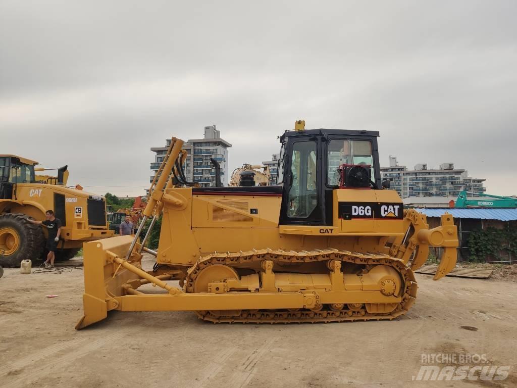 CAT D 6 G Kāpurķēžu buldozeri