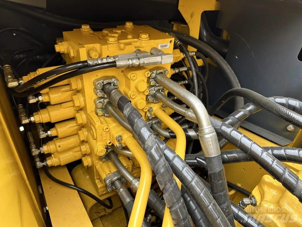 Komatsu PC 200-8 Kāpurķēžu ekskavatori