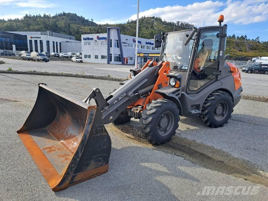 Hitachi ZW 75 Iekrāvēji uz riteņiem