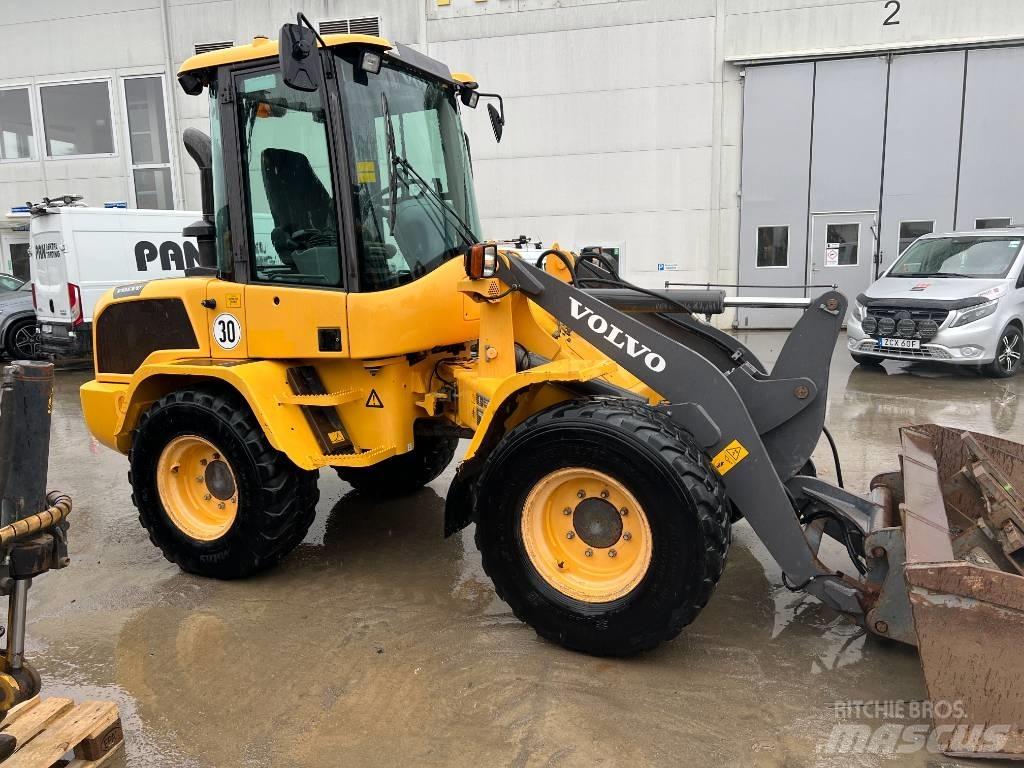 Volvo L 35 G Iekrāvēji uz riteņiem