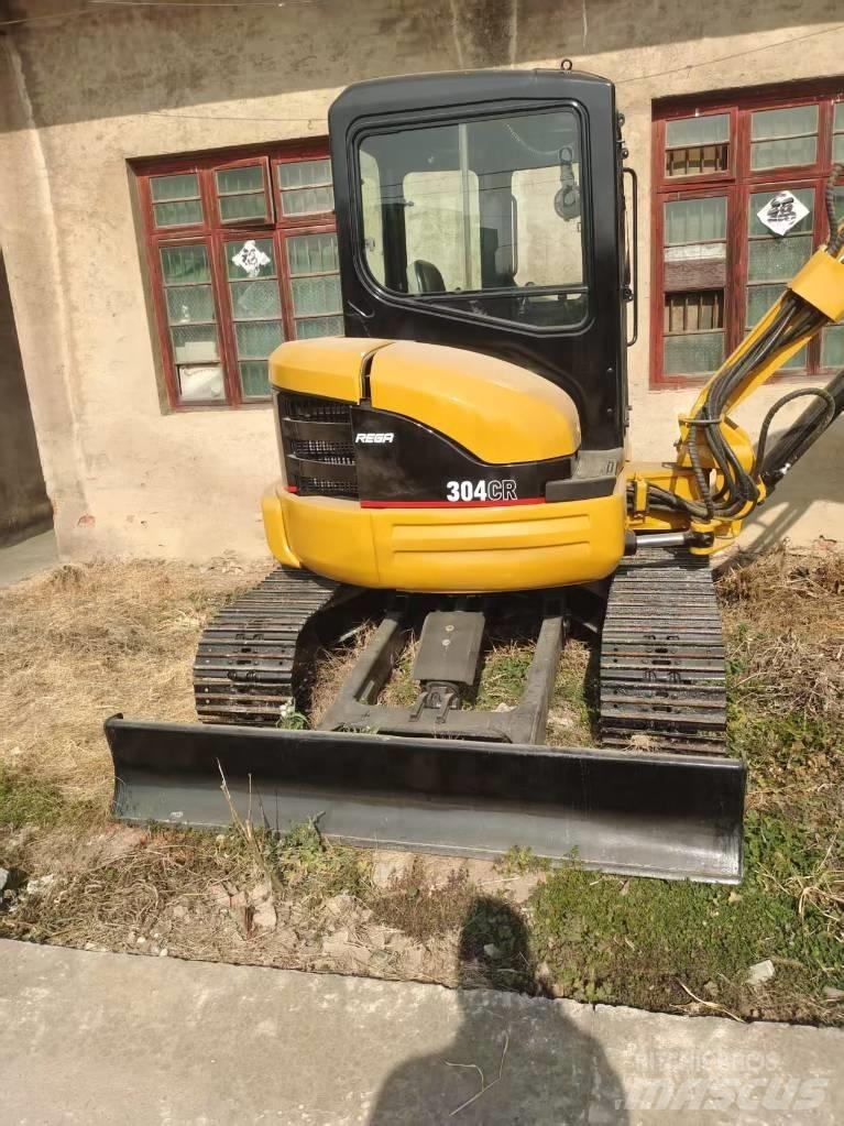 CAT 304 CR Mini ekskavatori < 7 t