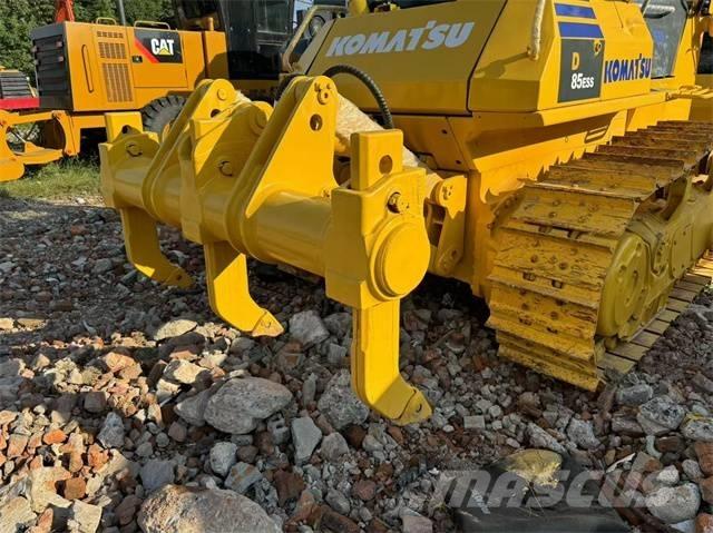 Komatsu D 85 EX Kāpurķēžu buldozeri