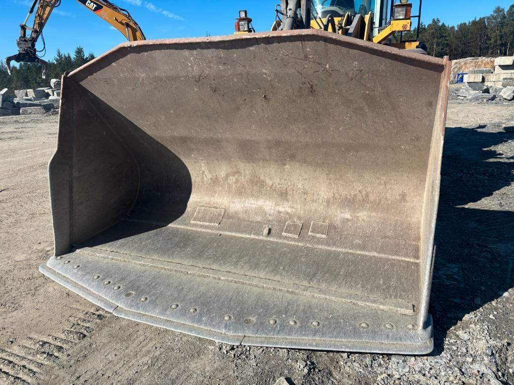 Volvo L 180 G Iekrāvēji uz riteņiem