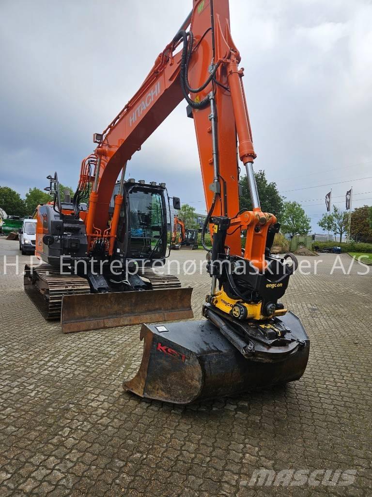 Hitachi ZX 135 US-7 Kāpurķēžu ekskavatori