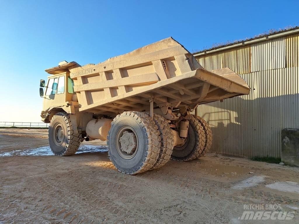 Perlini D655E Karjeras kravas automašīnas
