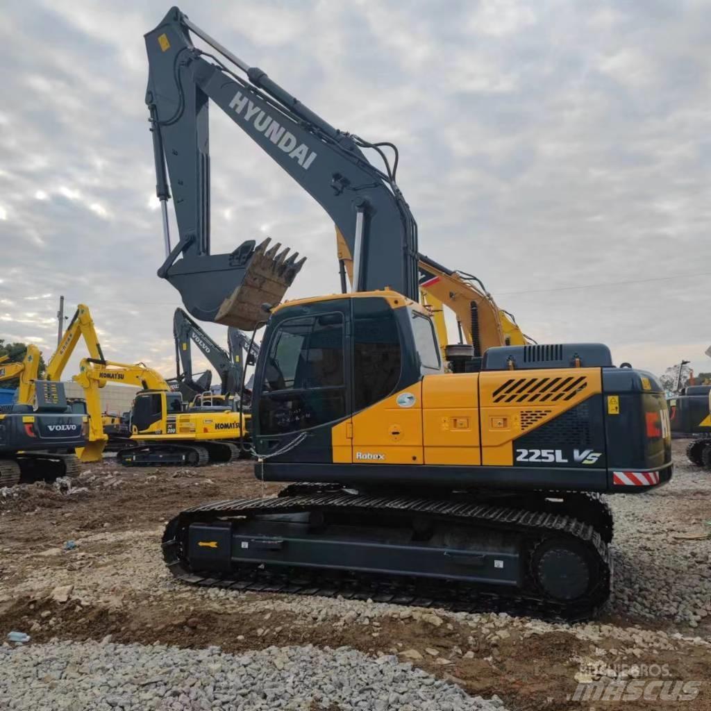 Hyundai 225VS Kāpurķēžu ekskavatori