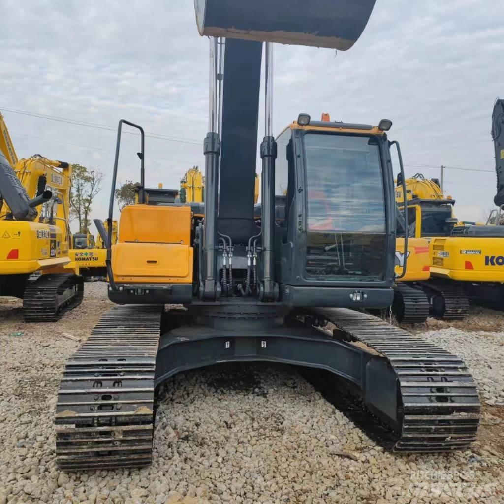 Hyundai 225VS Kāpurķēžu ekskavatori