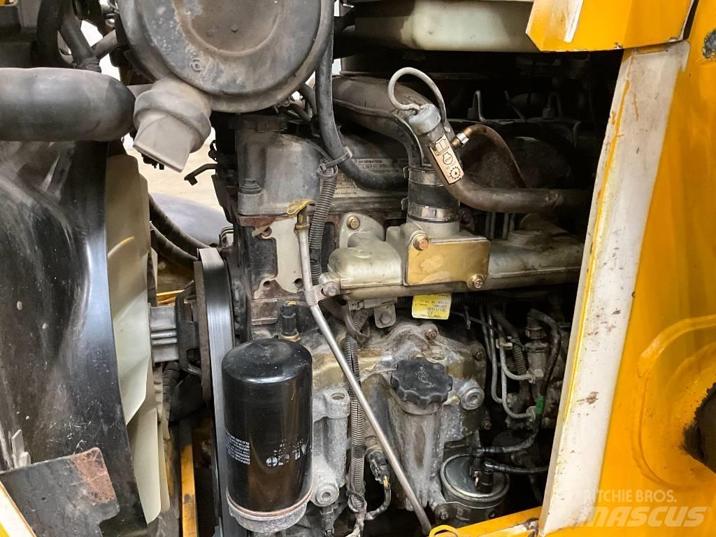 JCB 2 CX Ekskavatori-iekrāvēji
