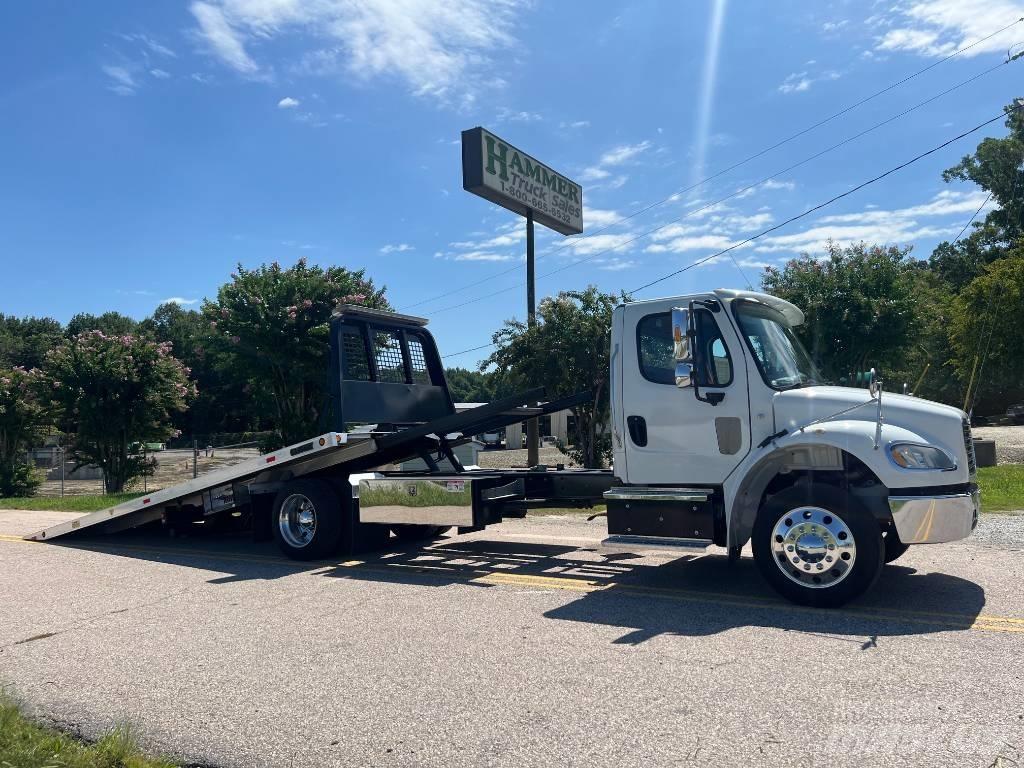 Freightliner M2 Evakuators ar manipulatoru