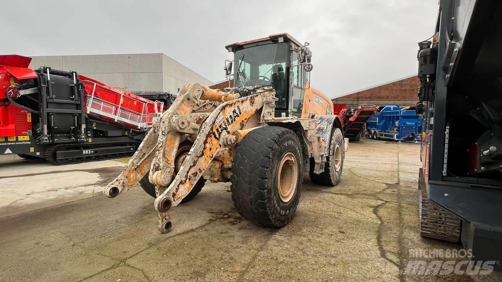 Hyundai HL 960 Iekrāvēji uz riteņiem