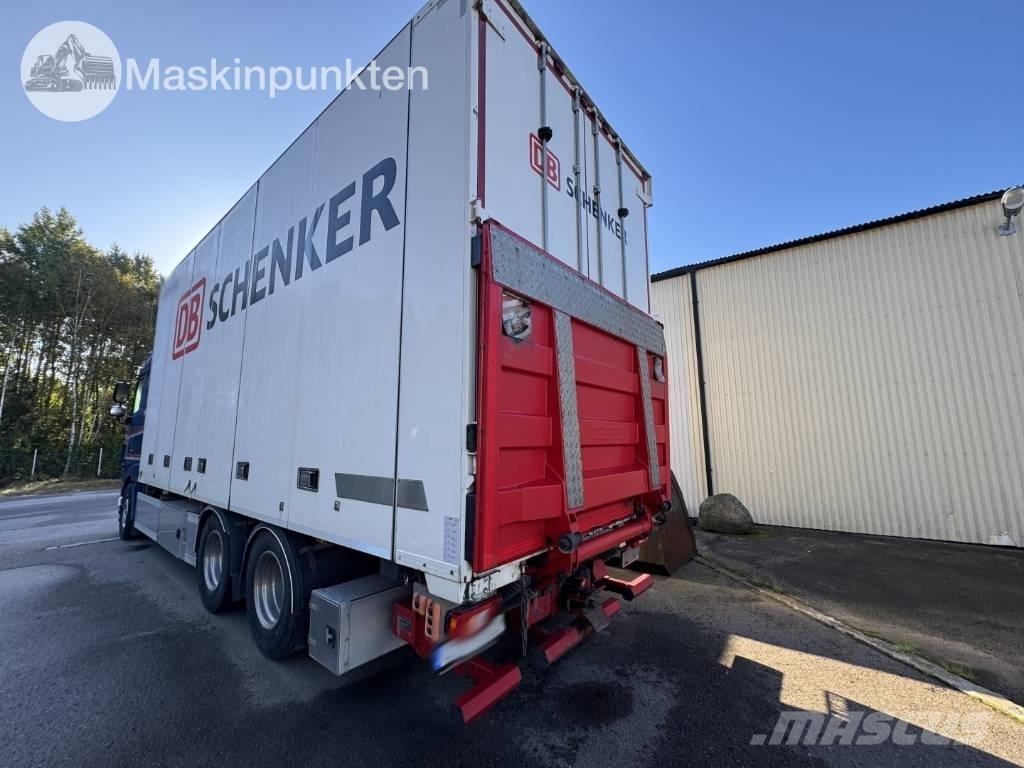 DAF FAS XF530Z Furgons