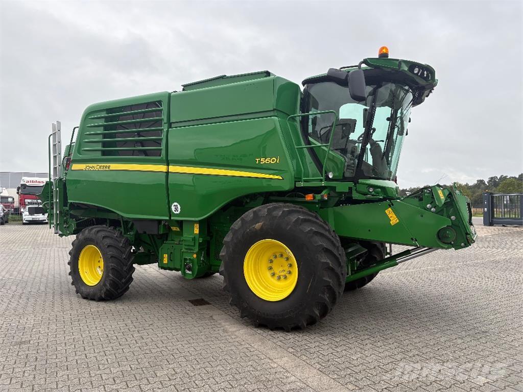 John Deere T560I Ražas novākšanas kombaini