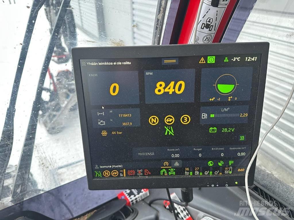 Komatsu 931 XC Harvesteri